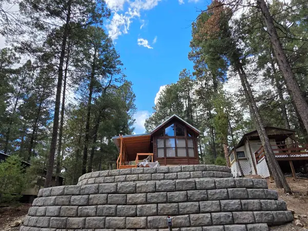14 Pine Ridge Pl, Cloudcroft, NM 88317
