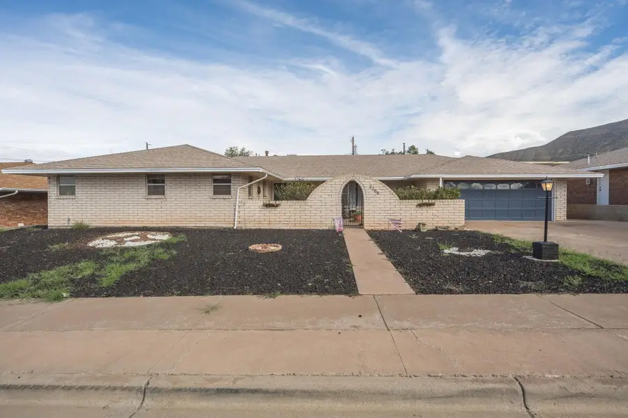 2364 Union AVE, Alamogordo, NM 88310 - #2