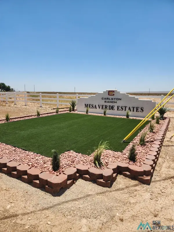 22 S Tagwood, Carlsbad, NM 88220
