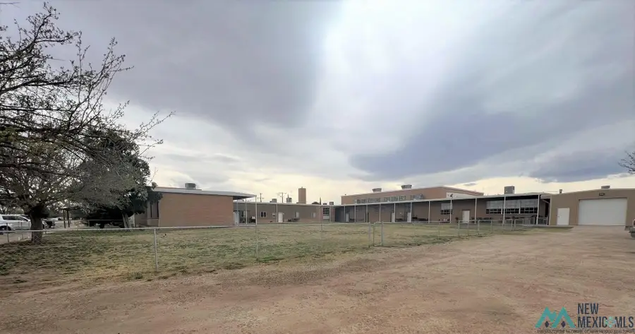 309 S Sixth Street, Loving, NM 88240 - Image #2