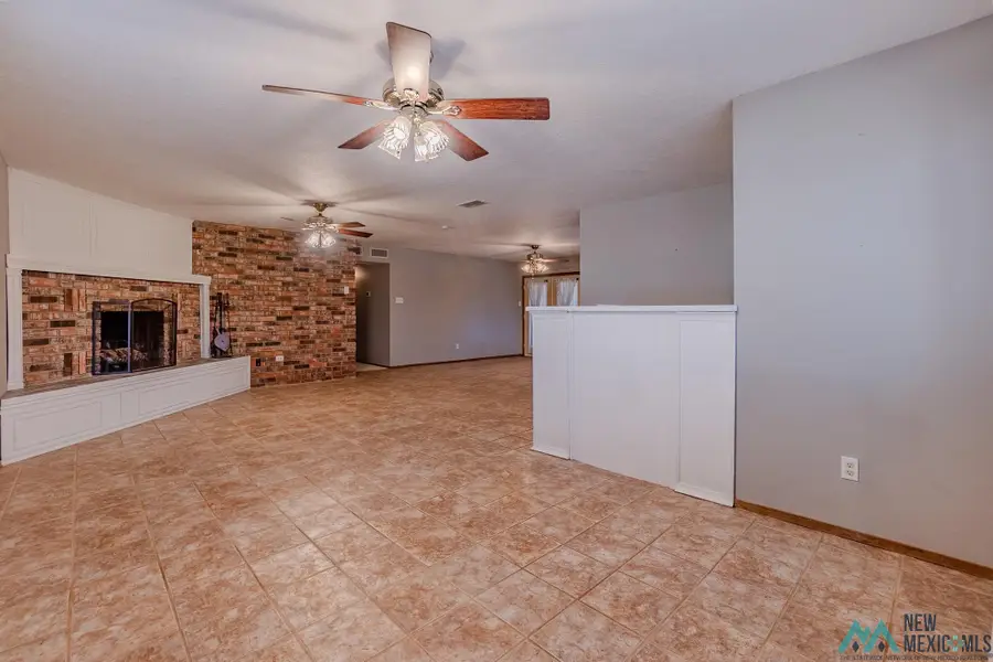 2004 Aspen, Portales, NM 88130 - Image #3