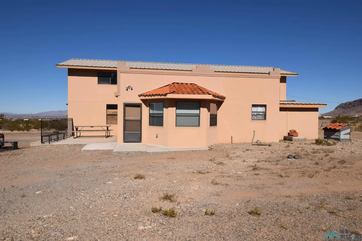 8295 Monte Vista Rd Se, Deming, NM 88030 - Image #1