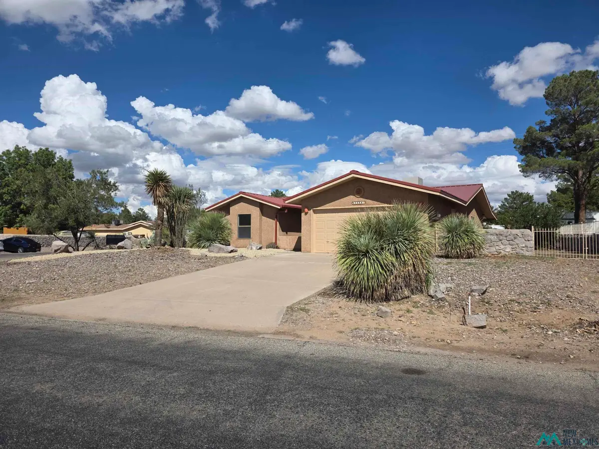5468 Mirasol Drive, Las Cruces, NM 88007 - Image #1