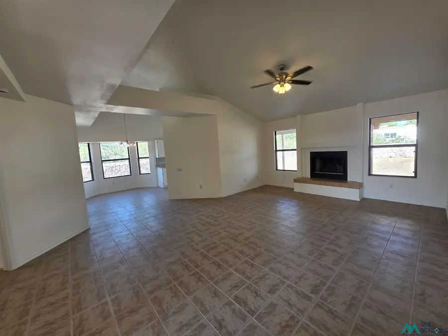 5468 Mirasol Drive, Las Cruces, NM 88007 - Image #2