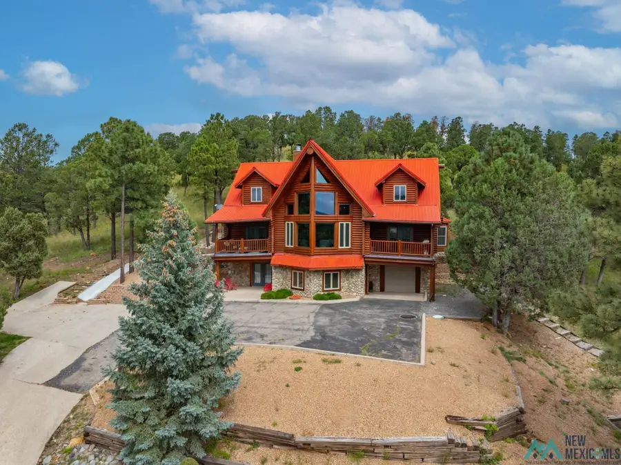206 W Redwood Drive, Ruidoso, NM 88345 - Image #2