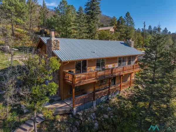 207 W Riverside Drive, Ruidoso, NM 88345
