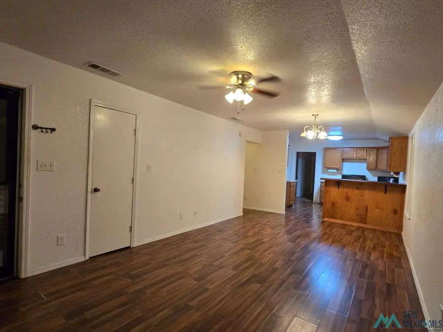 2305 W Jackson Street, Carlsbad, NM 88220 - Image #2
