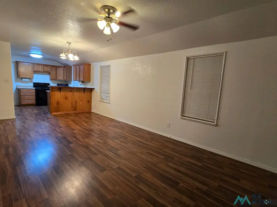 2305 W Jackson Street, Carlsbad, NM 88220 - Image #3