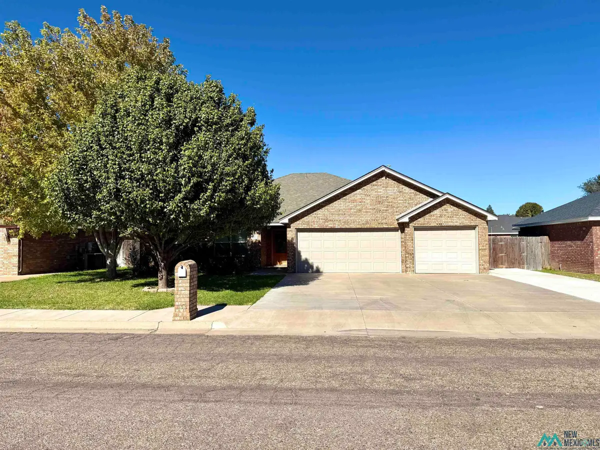 2112 Howard Cowper Drive, Clovis, NM 88101 - Image #1