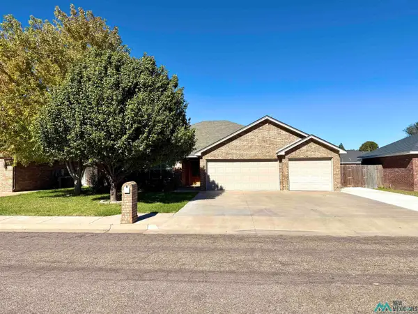 2112 Howard Cowper Drive, Clovis, NM 88101