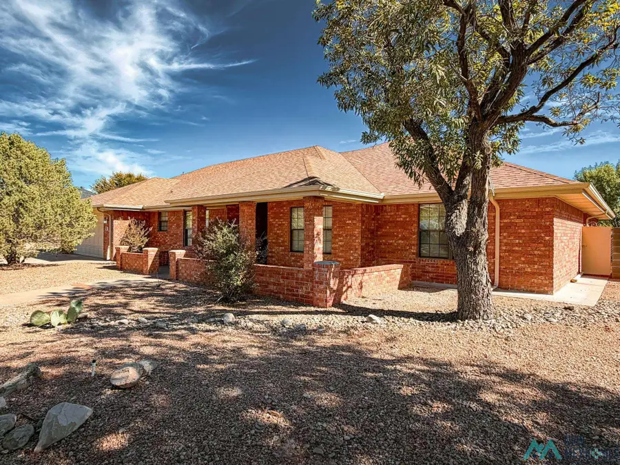 49 North Sky Loop, Roswell, NM 88201 - Image #2