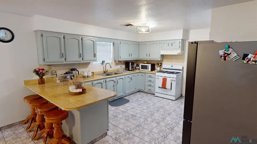 1007 S Mallery Street, Deming, NM 88030 - Image #2