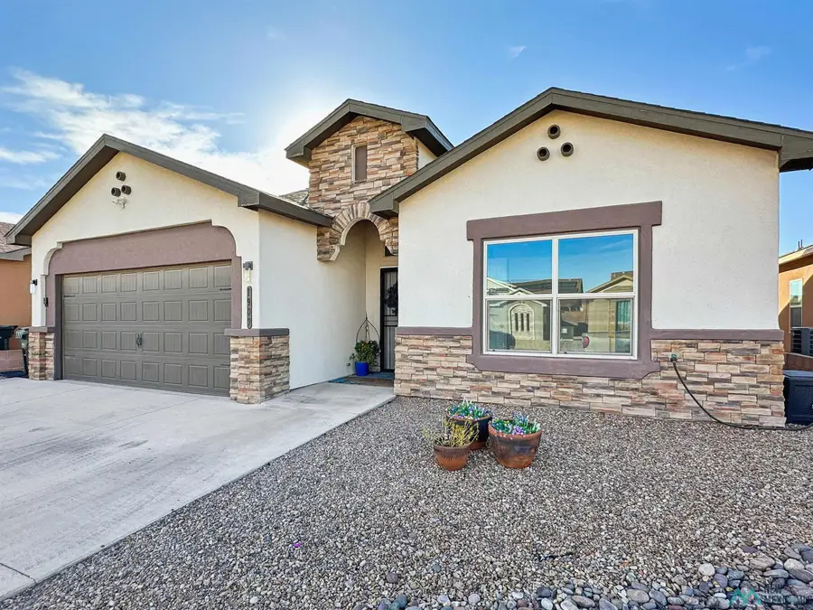 1909 Troy Drive, Carlsbad, NM 88220 - Image #2