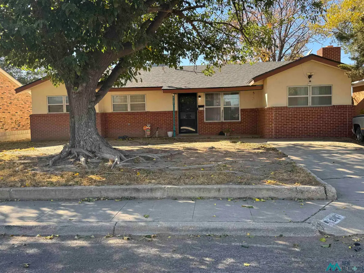 2107 N Acoma Drive, Hobbs, NM 88240 - Image #1