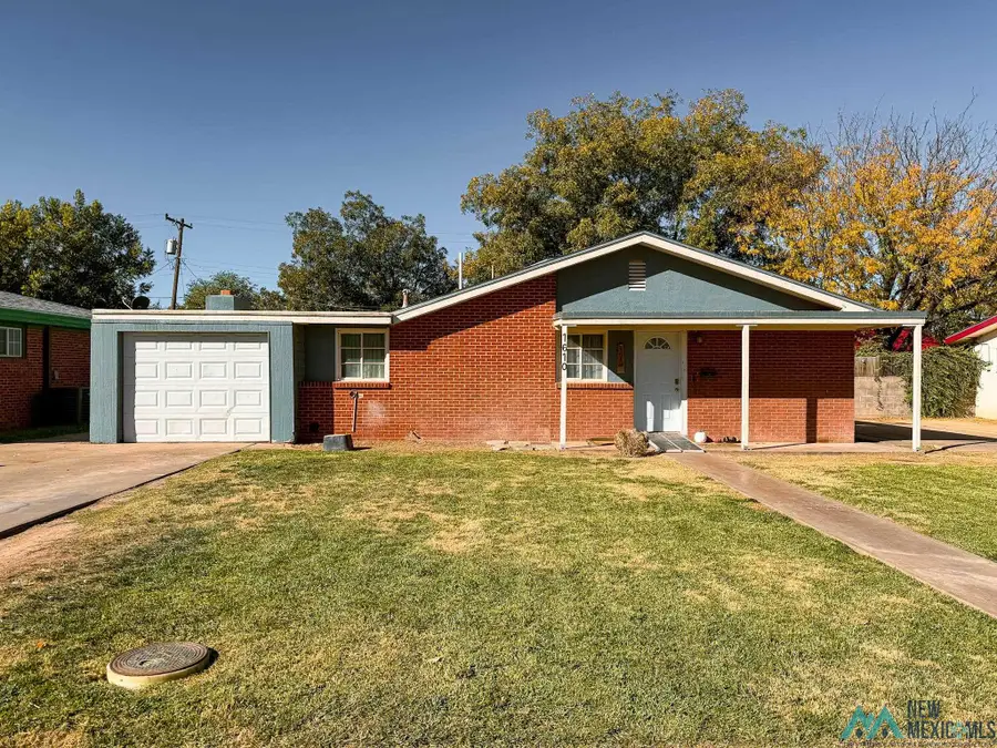 1610 S Michigan Avenue, Roswell, NM 88201 - Image #2
