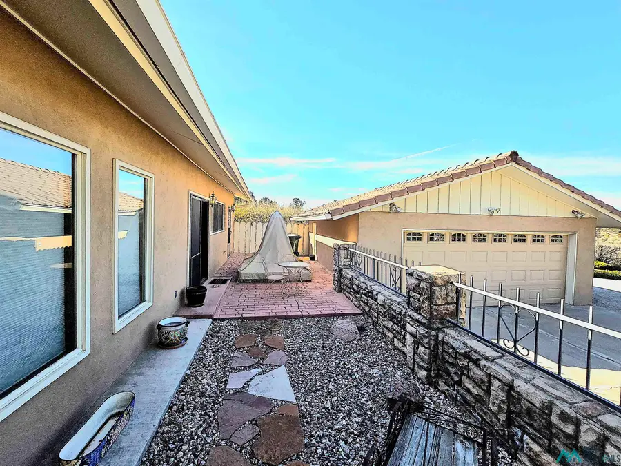 907 Plateau Circle, Gallup, NM 87301 - Image #2