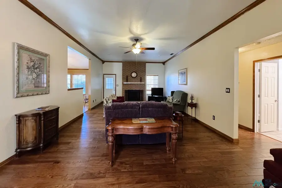 2304 Northglen, Clovis, NM 88101 - #3