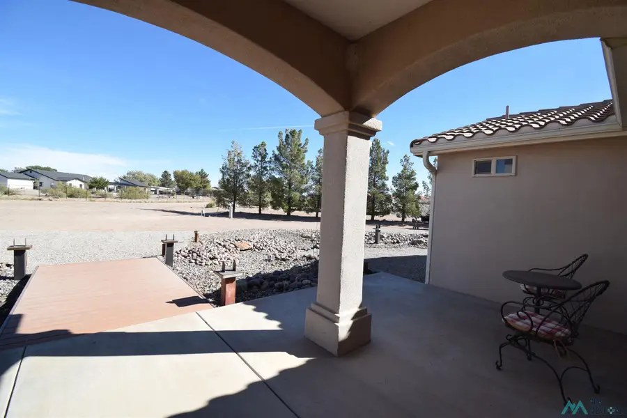 1960 Crest Drive Sw, Deming, NM 88030 - Image #2