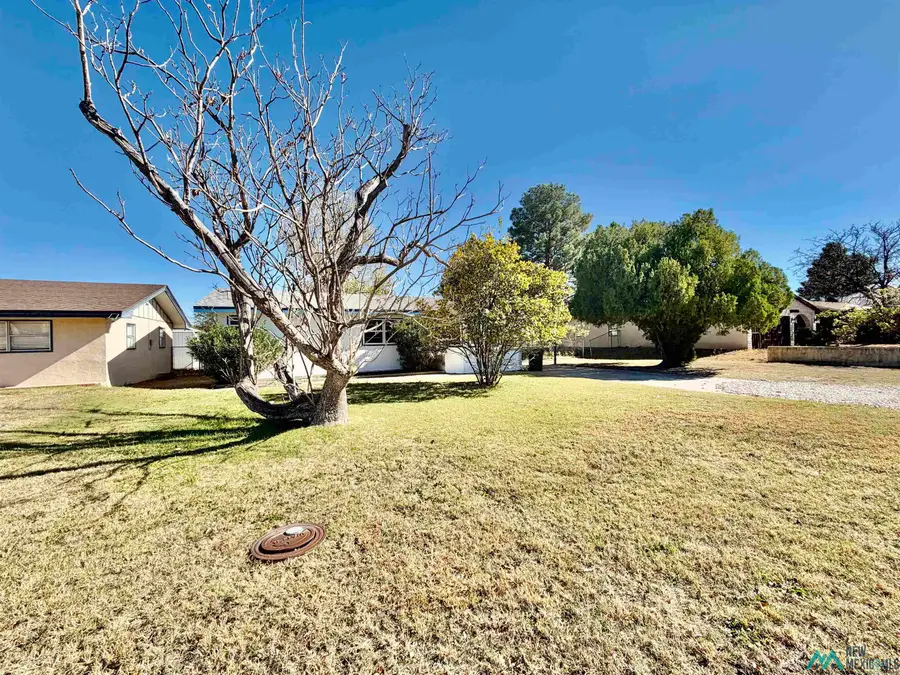 616 N 11th St Street, Carlsbad, NM 88220 - Image #2