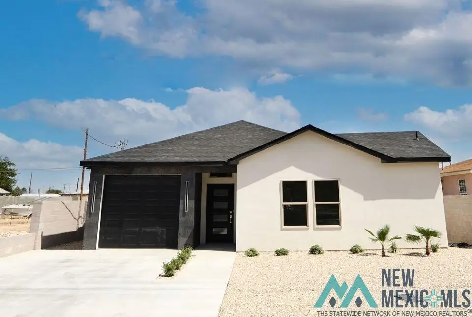 2308 Sage Street, Carlsbad, NM 88220 - Image #1