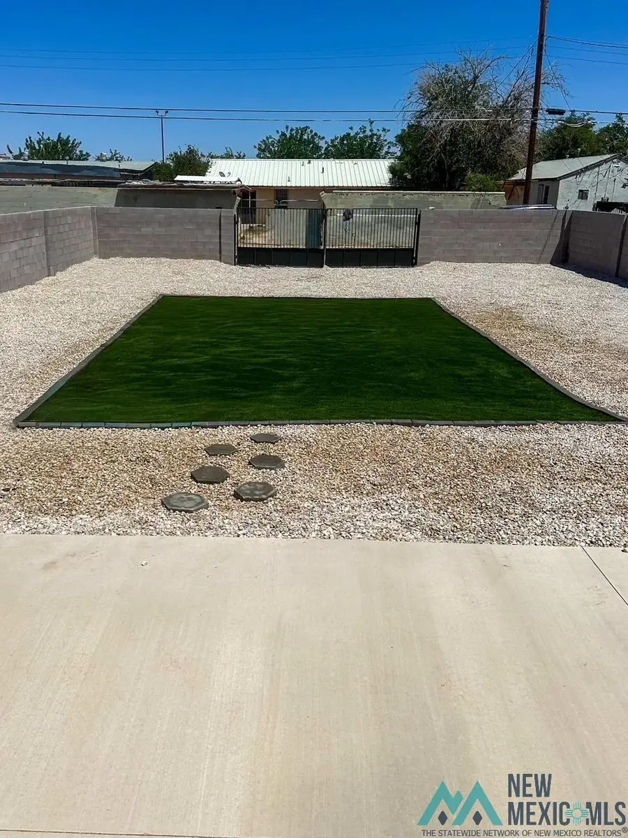 2308 Sage Street, Carlsbad, NM 88220 - Image #2