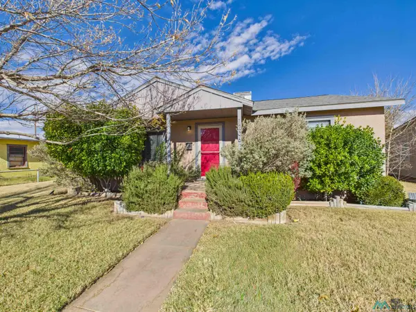 1206 W Centre Avenue, Artesia, NM 88210