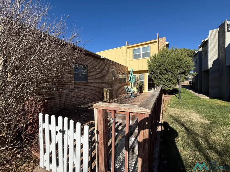 721 Laurelwood Apt C, Clovis, NM 88101 - Image #2