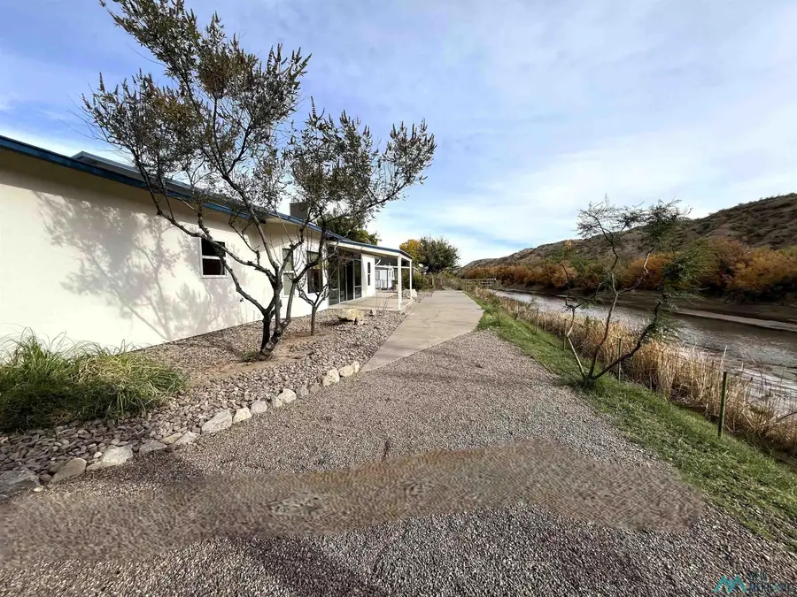 1303 N Riverside Drive, Truth Or Consequences, NM 87901 - Image #2