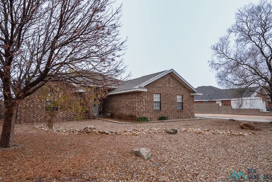 1362 Oakwood Circle, Portales, NM 88101 - Image #2