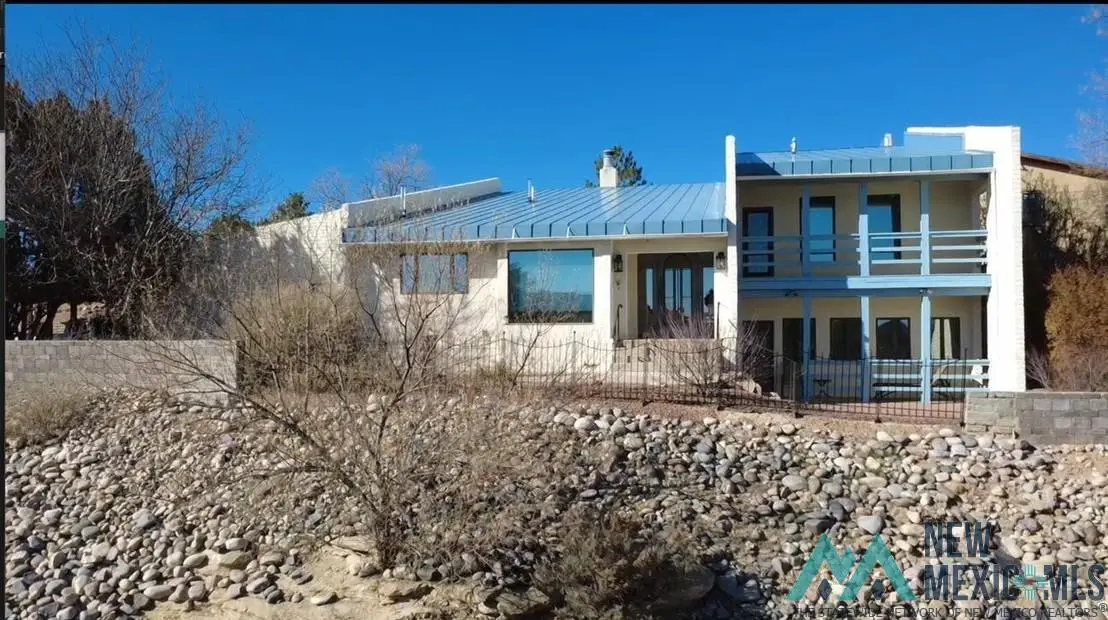 2001 Plateau Drive, Gallup, NM 87301 - Image #1