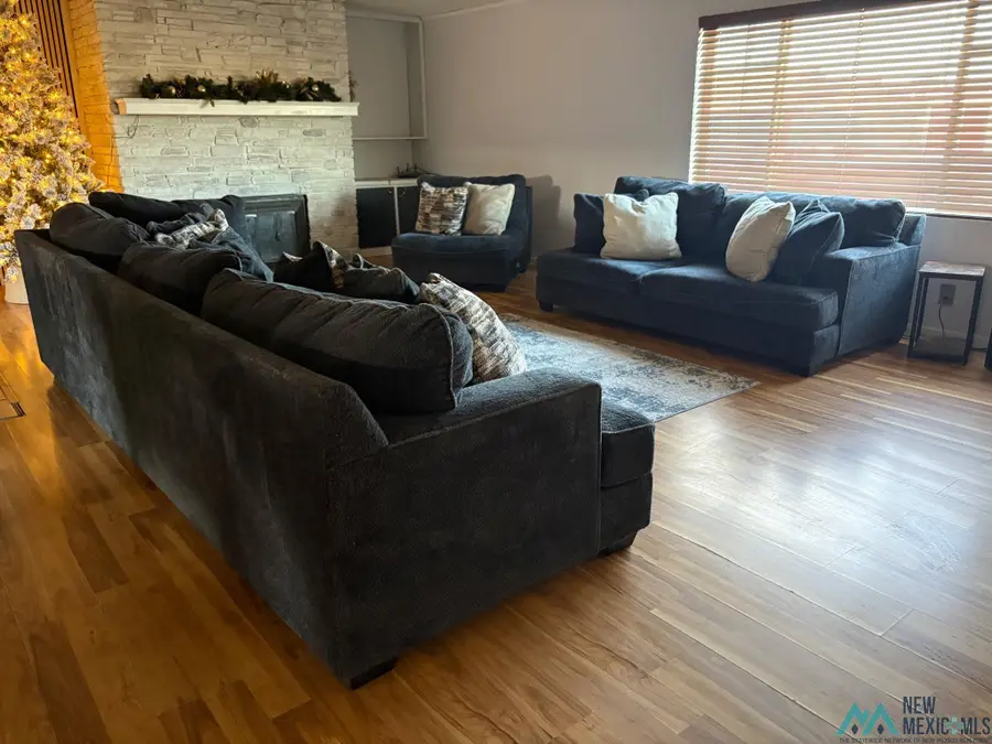 605 E St Anne Place, Hobbs, NM 88240 - Image #3