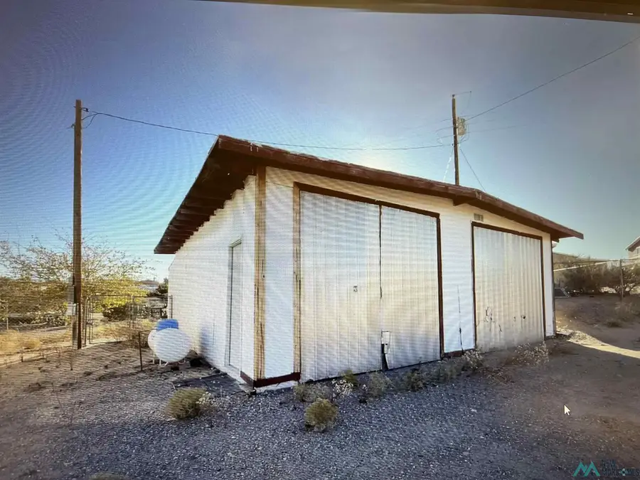 520 Trout Road, Elephant Butte, NM 87935 - Image #2