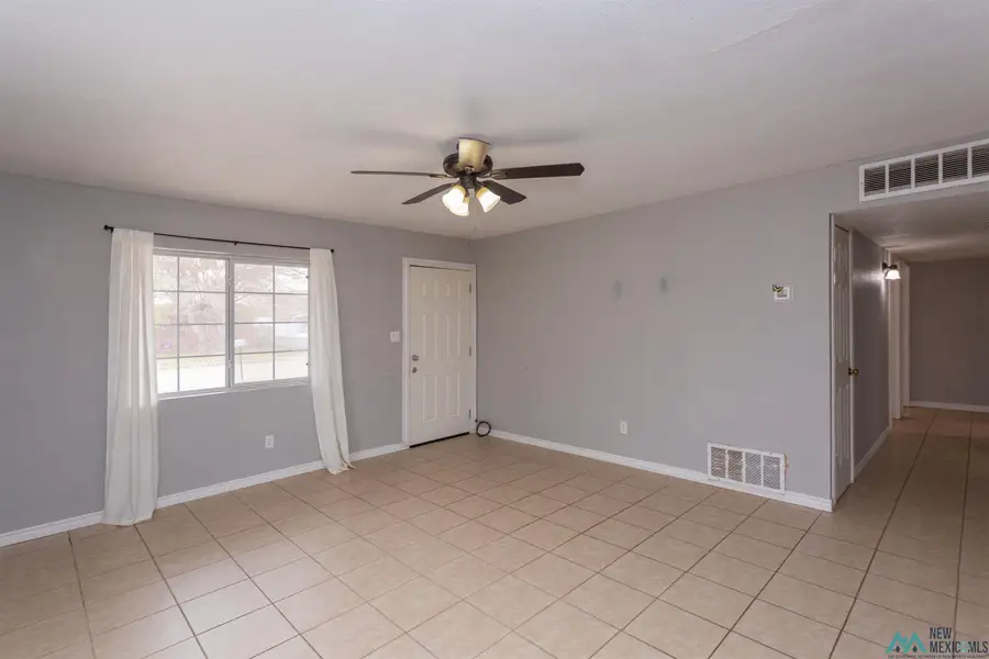 1104 W Yucca Avenue, Artesia, NM 88210 - Image #3