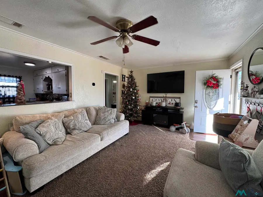 518 W Avenue J, Lovington, NM 88260 - Image #2