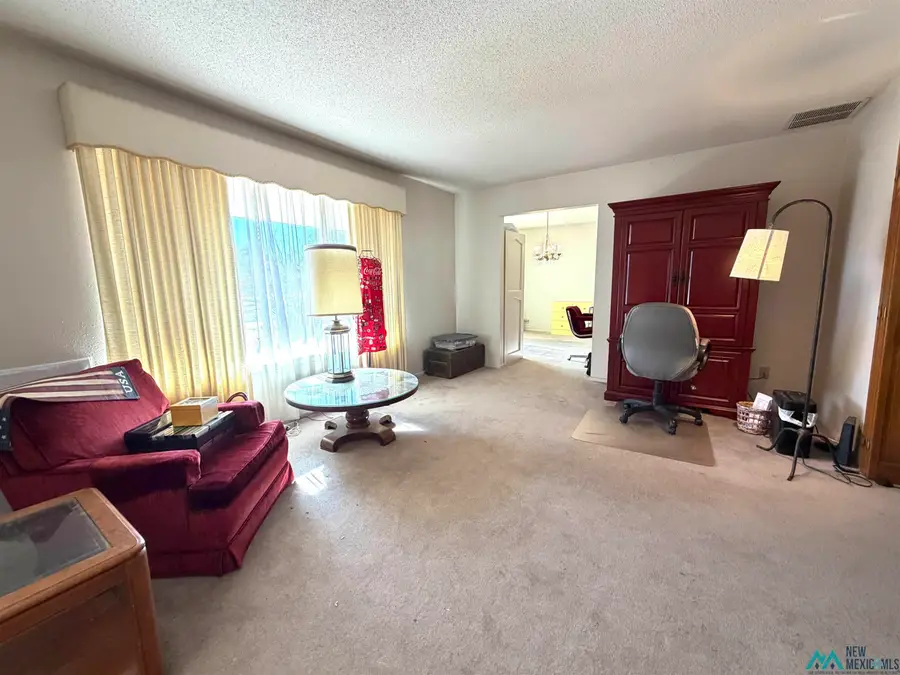 122 W Clearfork Drive, Hobbs, NM 88240 - Image #2