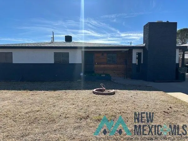 2917 Palo Alto Street, Carlsbad, NM 88220