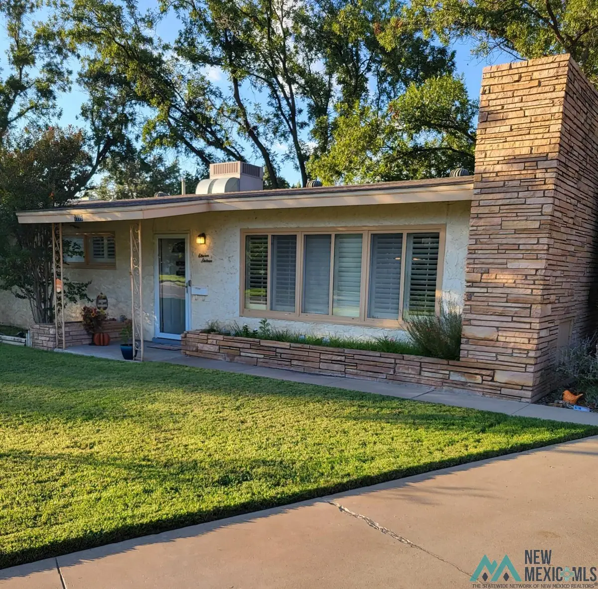 1116 W Thomas Street, Carlsbad, NM 88220 - Image #1