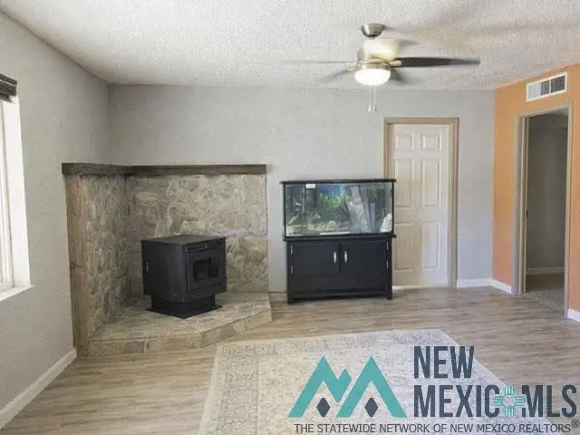 122 N Riverside Drive, Truth Or Consequences, NM 87901 - Image #2
