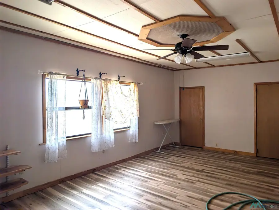 211 S Beech Street, House, NM 88121 - Image #3