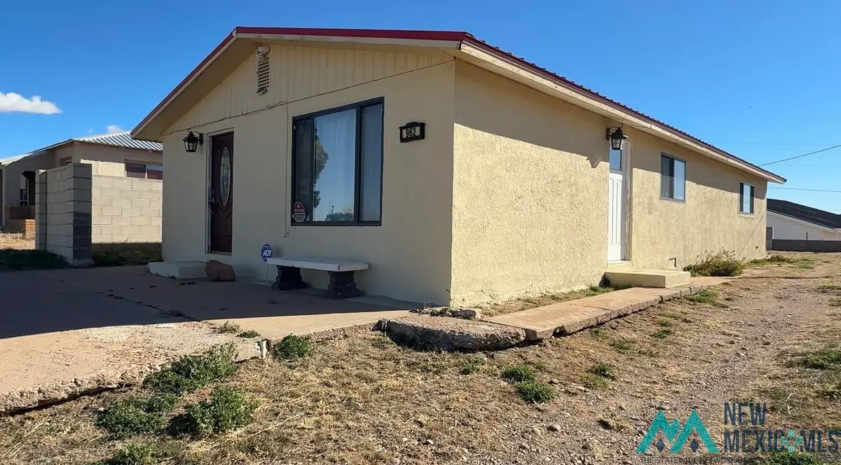 962 Corona Avenue, Santa Rosa, NM 88453 - Image #1