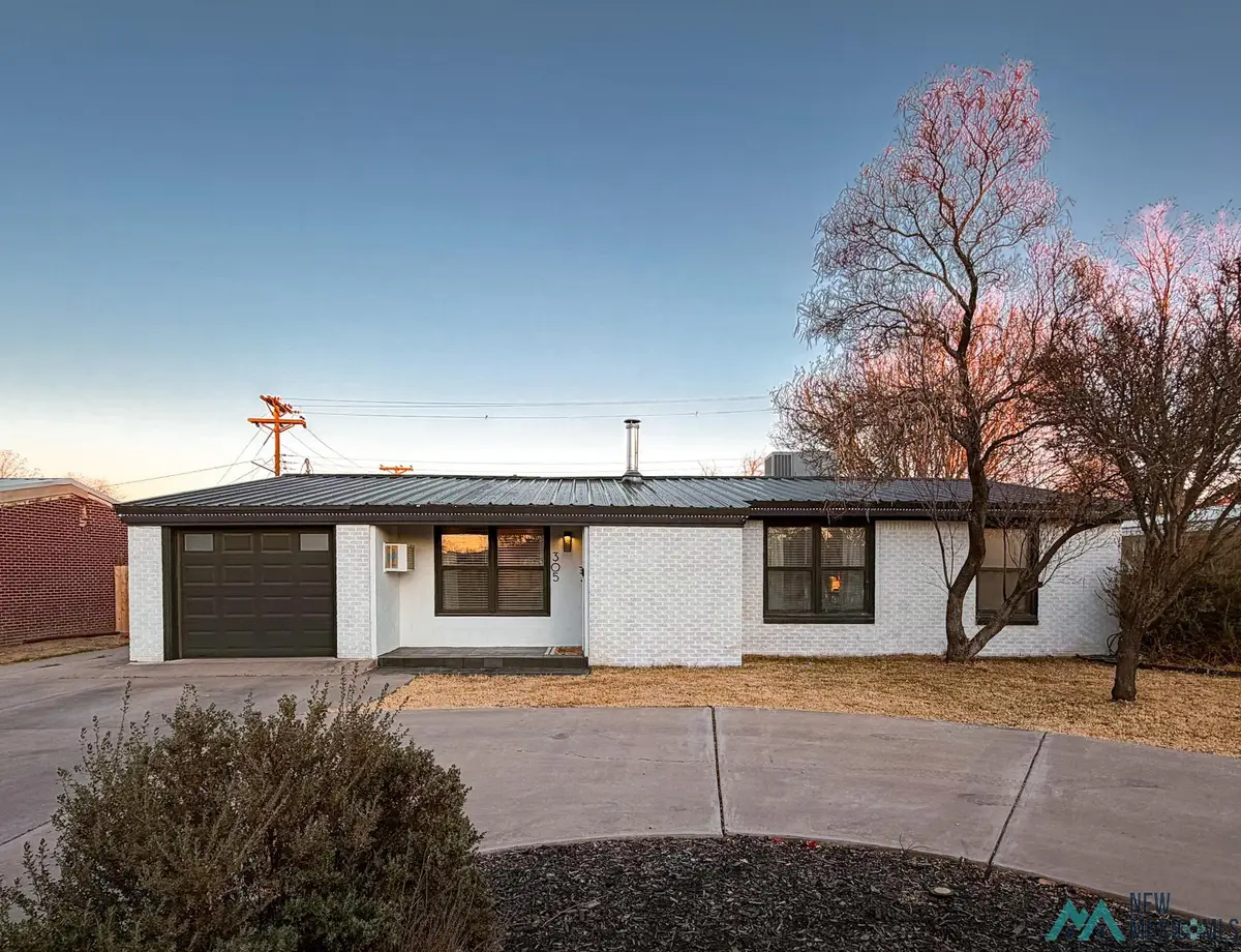 305 S Hemlock Avenue, Roswell, NM 88203 - Image #1