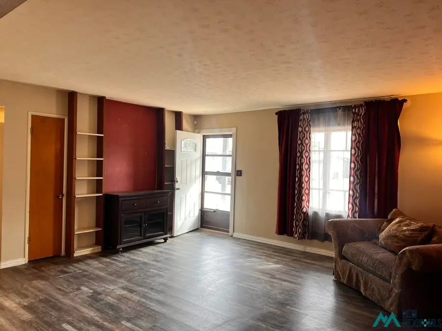 908 Carter Place, Carlsbad, NM 88220 - Image #3