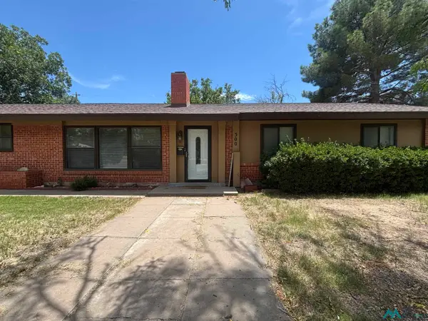 300 E Linda Vista Boulevard, Roswell, NM 88201