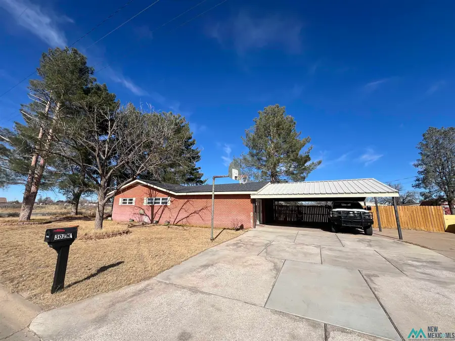 302 N 9th Street, Lovington, NM 88260 - Image #2