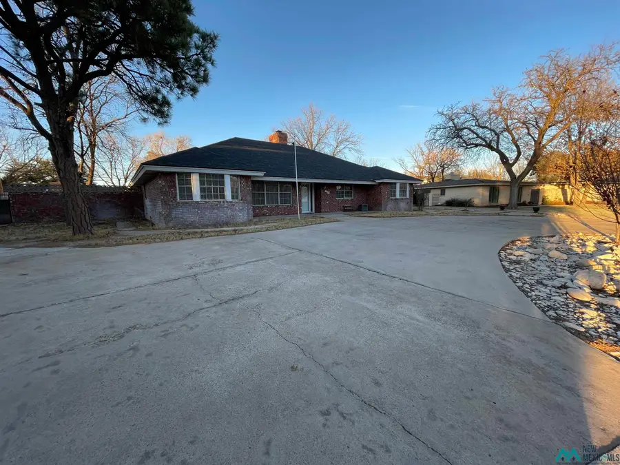 418 E Baja Drive, Hobbs, NM 88240 - Image #2