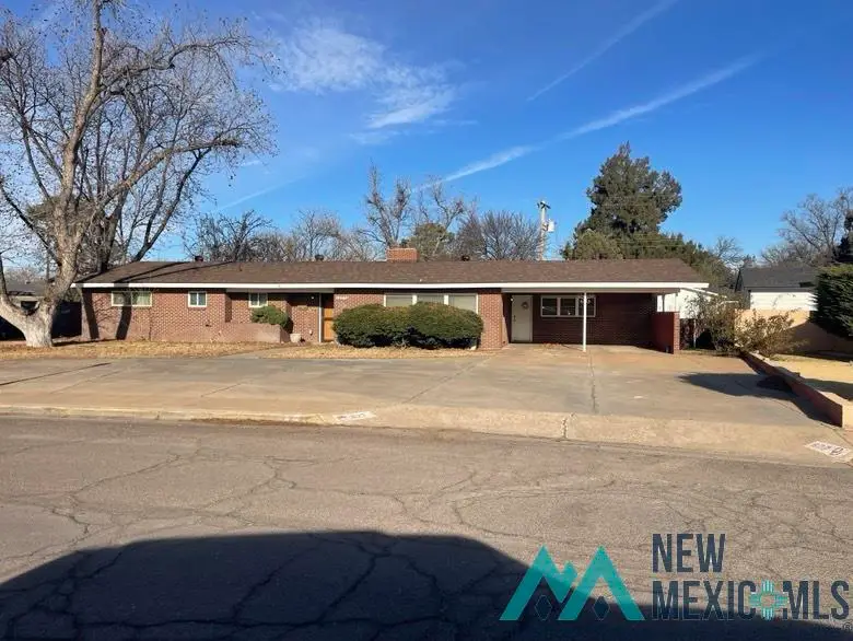 827 N Pinon Drive, Hobbs, NM 88240 - Image #1