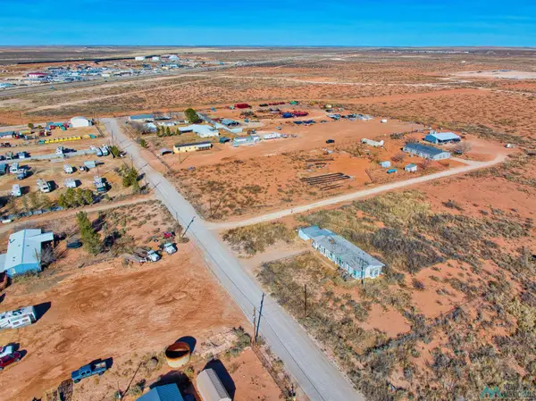 2004 Connie Road, Carlsbad, NM 88220