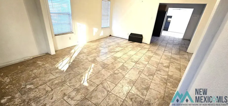 414 S Mesa Street, Carlsbad, NM 88220 - Image #3