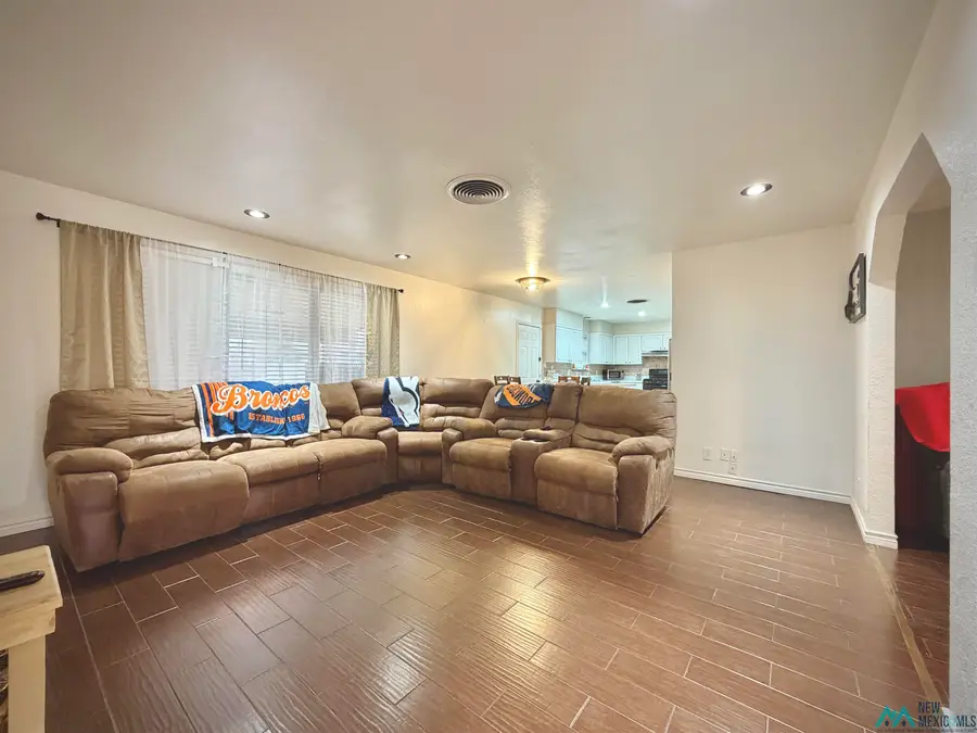 2401 E Cattle Call Drive, Hobbs, NM 88240 - Image #2