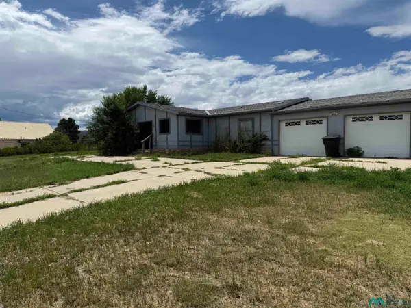 768 Dora Celeste Drive, Las Vegas, NM 87701